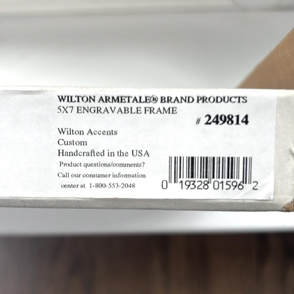 Set of Two Vintage Wilton Armetale Picture Frames - Picture 6 of 9